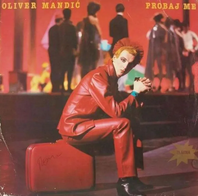 OD OVIH FOTKI SMIJEH ĆE VAM BRZO PRIJEĆI U SUZE: Ovo su najurnebesniji coveri albuma u Jugoslaviji, a možda i šire