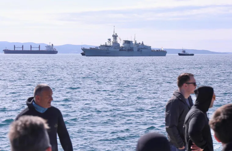 Pogledajte kakva 'zvjerka' je uplovila u splitsku luku, a uskoro dolazi i ostatak moćne NATO flotile