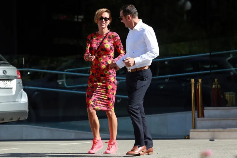 ANA GRUICA NAŠLA NOVU LJUBAV: Glumica uhvaćena u poljupcu sa šefom psihijatrijskog odjela KBC-a Split