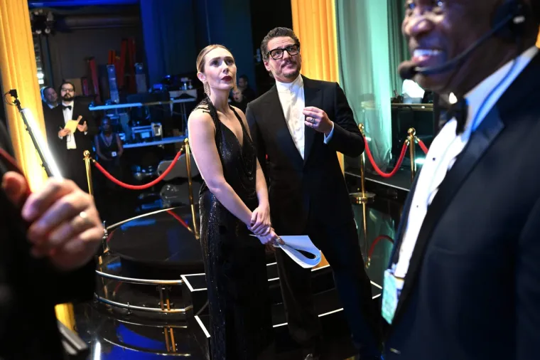 Elizabeth Olsen i Pedro Pascal