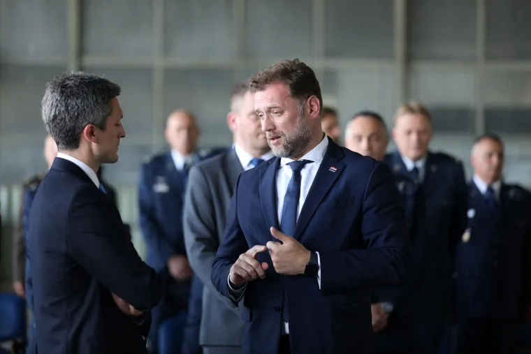 Pogledajte prvi let helikoptera Black Hawk UH-60M koje smo dobili od NATO-a