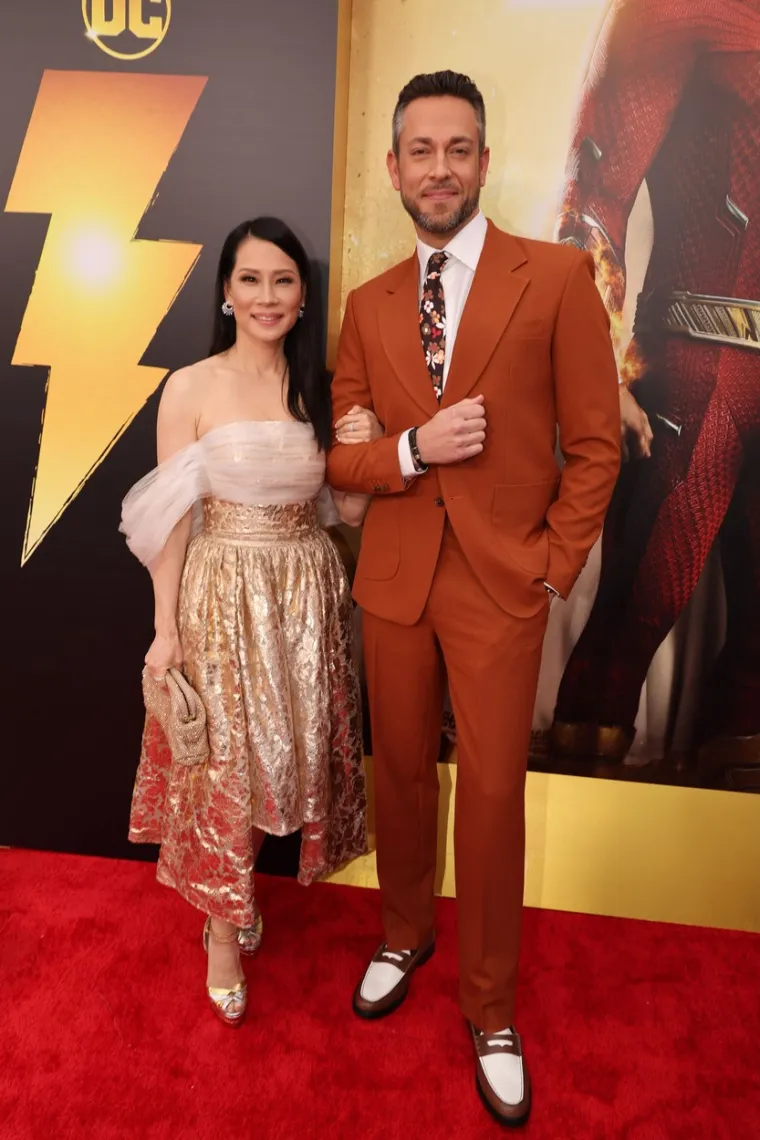 Lucy Liu i Zachary Levi