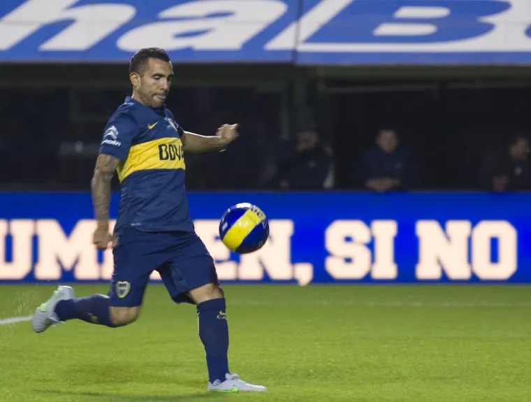 Tako se nakon 11 dugih godina Tevez vratio kući, u svoju prvu ljubav Boca Juniors, klub iz kojeg je kao 20-godišnjak otišao "pokoriti svijet".