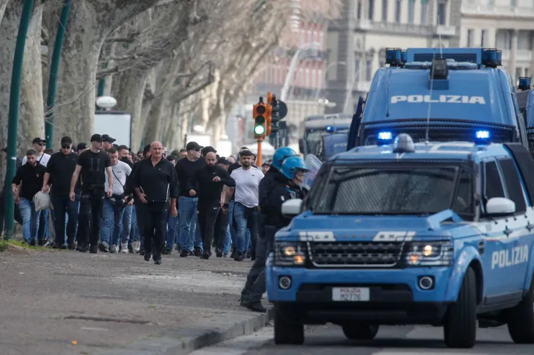 Žestoki neredi uoči utakmice Lige prvaka: Bilo im je zabranjeno doći, a sad lome i pale po gradu