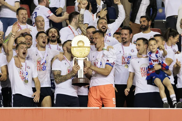 Hajduk ponosno proslavio prvi trofej nakon devet godina