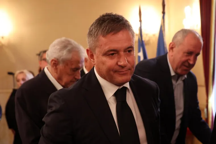 U Beogradu se javno odrekli apsolutne legende kluba pred čitavom Srbijom, ovo je skandal: 'Ti nikad nisi bio naš'