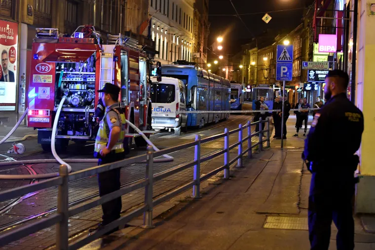 FOTO Pogledajte veliku akciju vatrogasaca dok su gasili vatreni stup od 10 metara u centru Zagreba