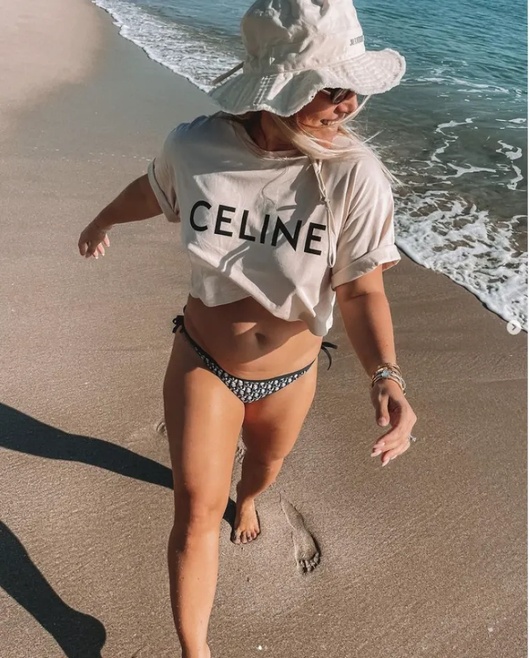 Proglašavali su je najzgodnijom tenisačicom, bila je u samom vrhu pa naglo nestala sa scene, ali na Instagramu i dalje objavljuje vruće fotke
