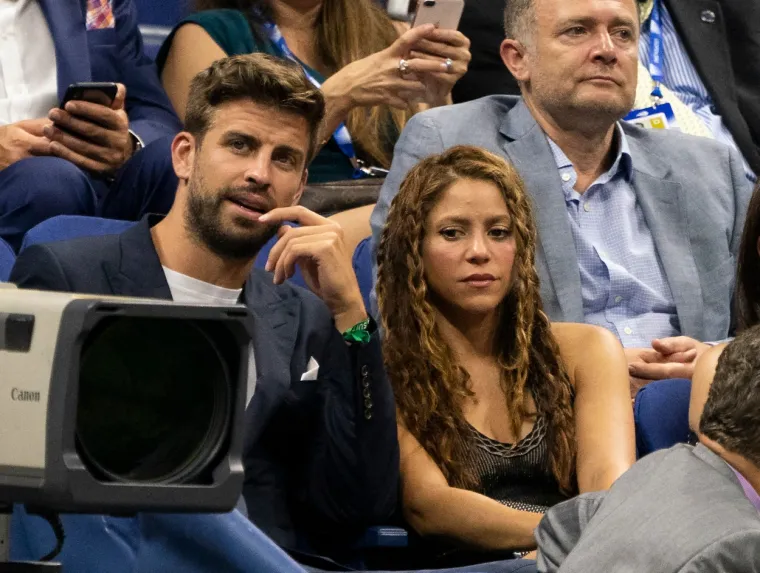 Podsjetimo, zvijezda Barcelone Pique i pop zvijezda Shakira prvi put su se susreli na Svjetskom prvenstvu 2010. kada je pjevačica izvela svoju pjesmu &quot;Waka-Waka&quot;. Nakon toga su počeli službeno izlaziti, ali se nikada nisu vjenčali.