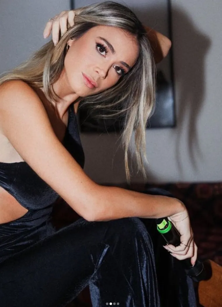 Diletta Leotta se snimala na plaži: Bujnim poprsjem je 'ukrala šou' pa s jednom ptičicom podijelila doručak
