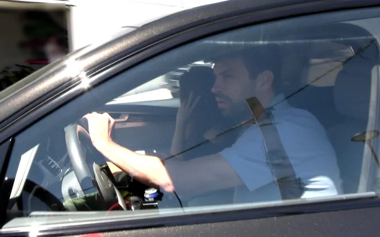 Izvori bliski paru vjeruju da će se Shakira i Pique oglasiti uskoro o cijeloj situaciji, iako nije jasno hoće li to biti demantiranje priče ili najava rastave.