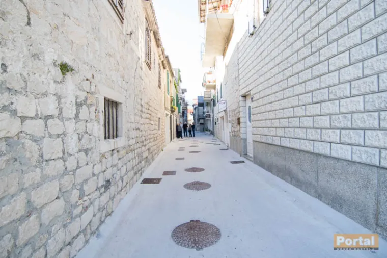 KAŠTEL ŠTAFILIĆ: U jednoj maloj ulici čak 118 šahtova