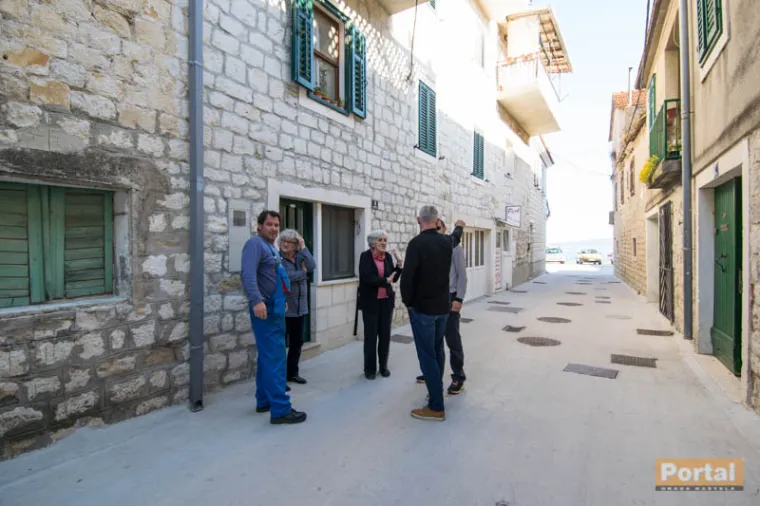 KAŠTEL ŠTAFILIĆ: U jednoj maloj ulici čak 118 šahtova