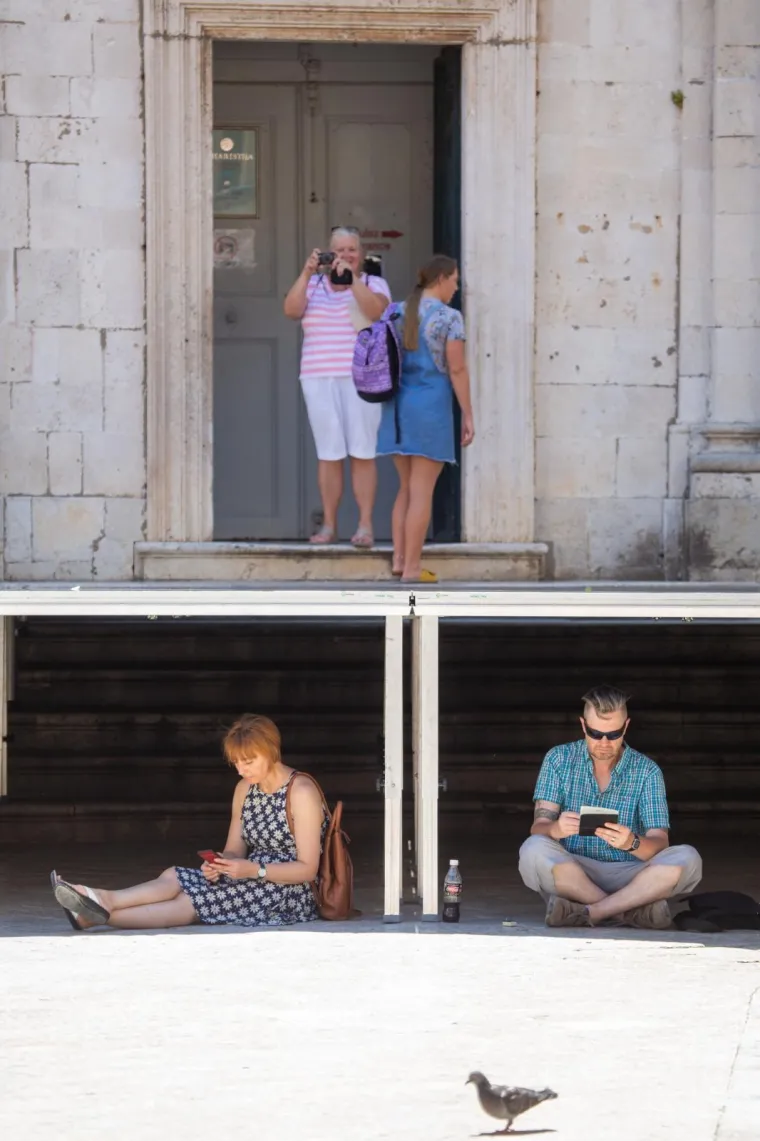 Pozdrav iz Dubrovnika: Paklene vrućine lakše se podnose na plažama grada ispod Srđa