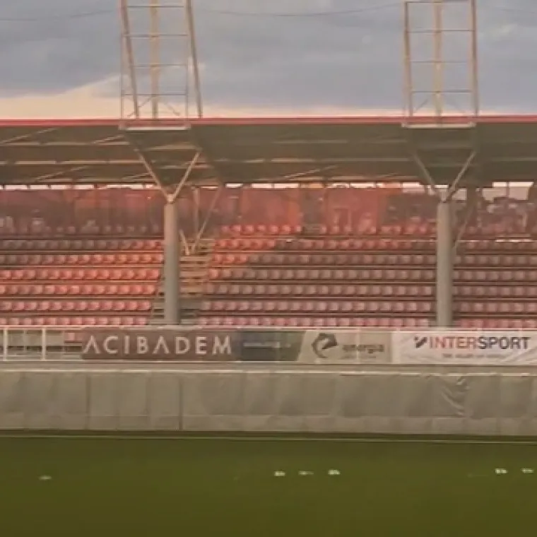 Srpski prvoligaš ima jedan od najbizarnijih stadiona na svijetu: Izgradili su ga na nevjerojatnom mjestu