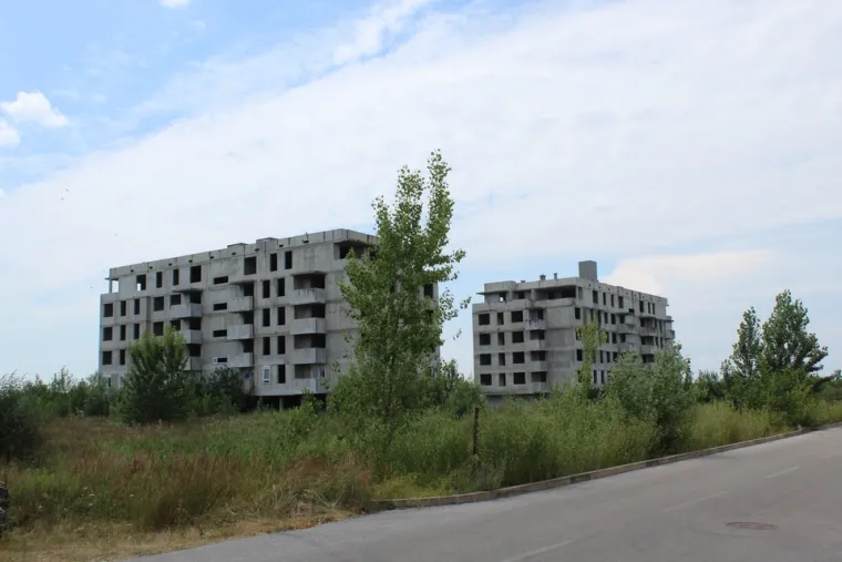 'Varaždinski Černobil': Zmije, štakori, ambrozija, divlji deponiji i oronule nezavršene zgrade...