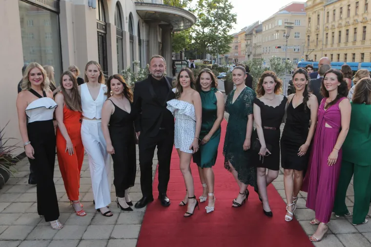 Poznate Hrvatice u borbi za kraljicu stila: Rozga je sve iznenadila, a pogledajte samo Bornu Kotromanić, Jelenu Veljaču, Lejlu Filipović...