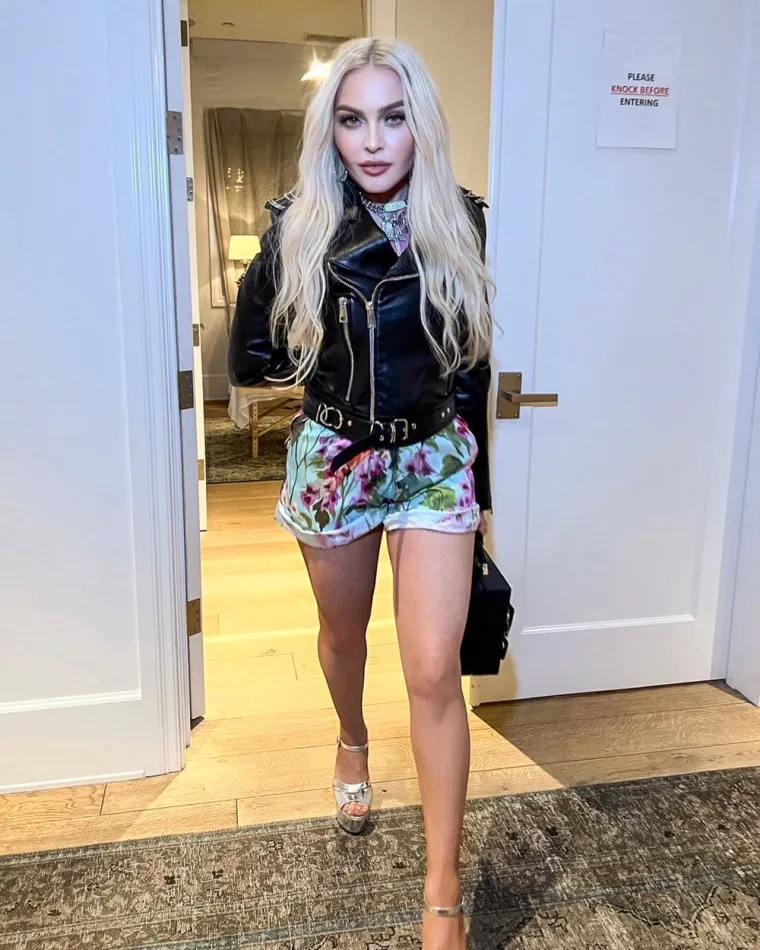Madonna izgleda mlađe nego ikad, pogledajte fotke s njenog raskalašenog druženja
