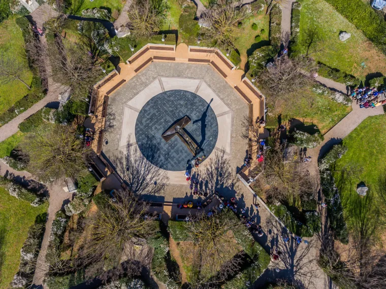 Predivne fotografije Međugorja iz zraka: Godišnje ga posjeti oko milijun katolika