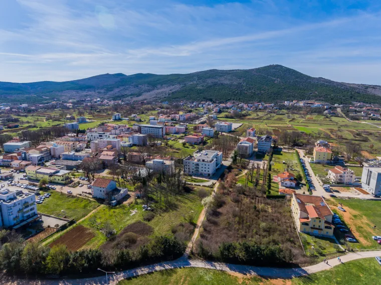 Predivne fotografije Međugorja iz zraka: Godišnje ga posjeti oko milijun katolika