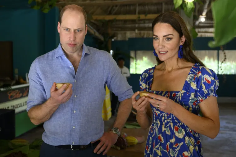 William i Kate u posljednje vrijeme nisu viđen zajedno na nekim javnim događanjima, a prije su dolazili normalno kao obitelj. Također, društvenim medijima kruže glasine da vojvotkinja od Walesa više ne boravi u Londonu, što je potaklo nagađanja o njihovom razlazu.