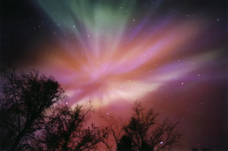 Aurora borealis ("sjeverna zora"), ime je dobila prema rimskoj božici zore Aurori i grčkom nazivu za sjeverni vjetar, Boreas.