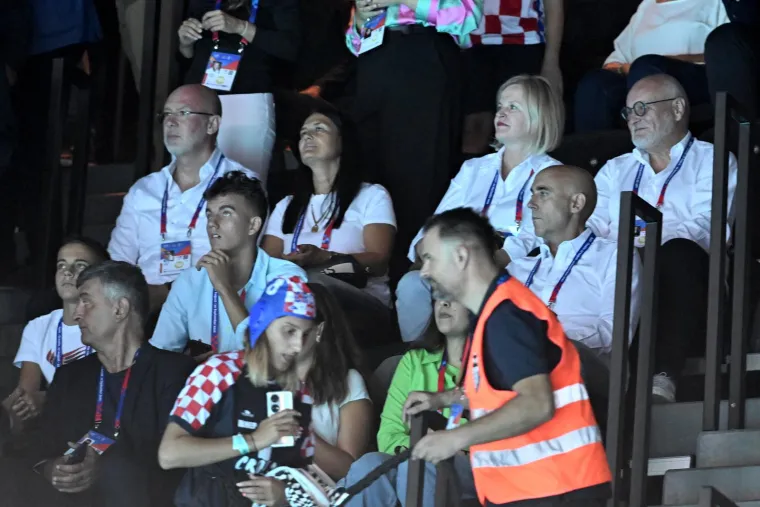 Nema koga nema u Spaladium Areni, pogledajte kako su se pozdravili Kolinda i Zoran Milanović