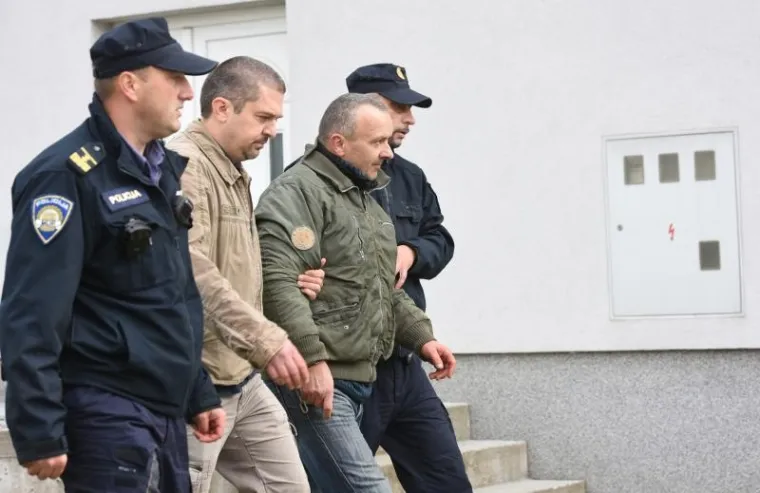 INTERVENTNOM POLICIJOM NA MJEŠTANE: Cijela obitelj završila u marici
