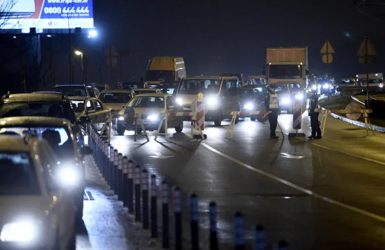 TRAGEDIJA KOD FOLNEGOVIĆEVOG NASELJA U ZAGREBU: Pješakinja na mjestu poginula pri prelasku ceste
