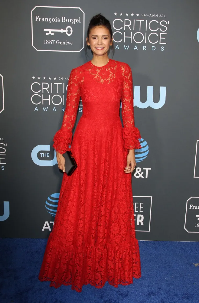 Nina Dobrev