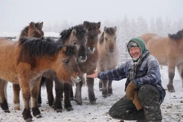 ŽIVOT U NAJHLADNIJEM SELU NA SVIJETU MOŽE SVEJEDNO BITI ZABAVAN: Temperature padaju na -70 stupnjeva, ali oni su se navikli
