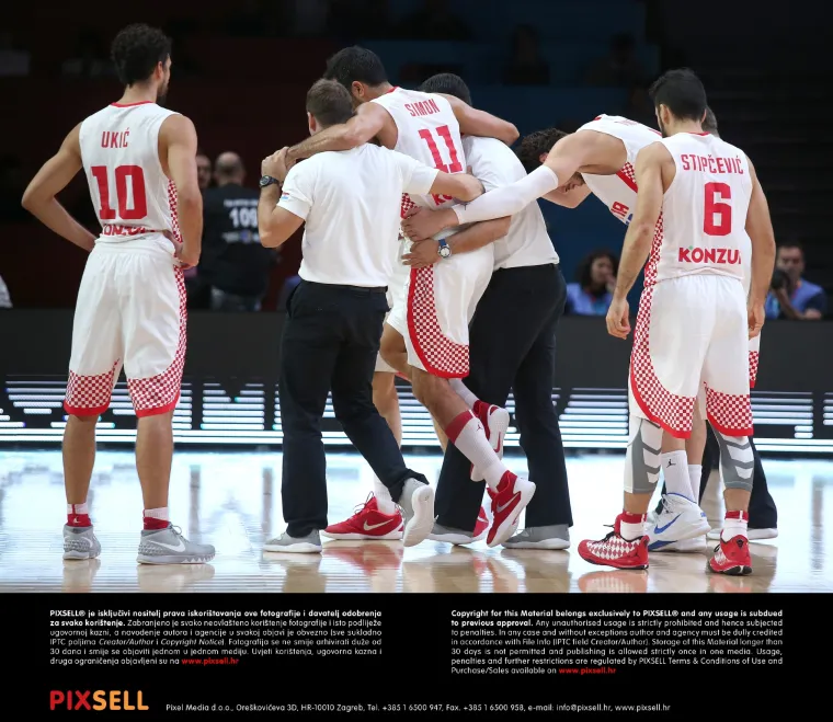 Pogledajte pokisla lica naših košarkaša nakon blamaže protiv Češke na Eurobasketu