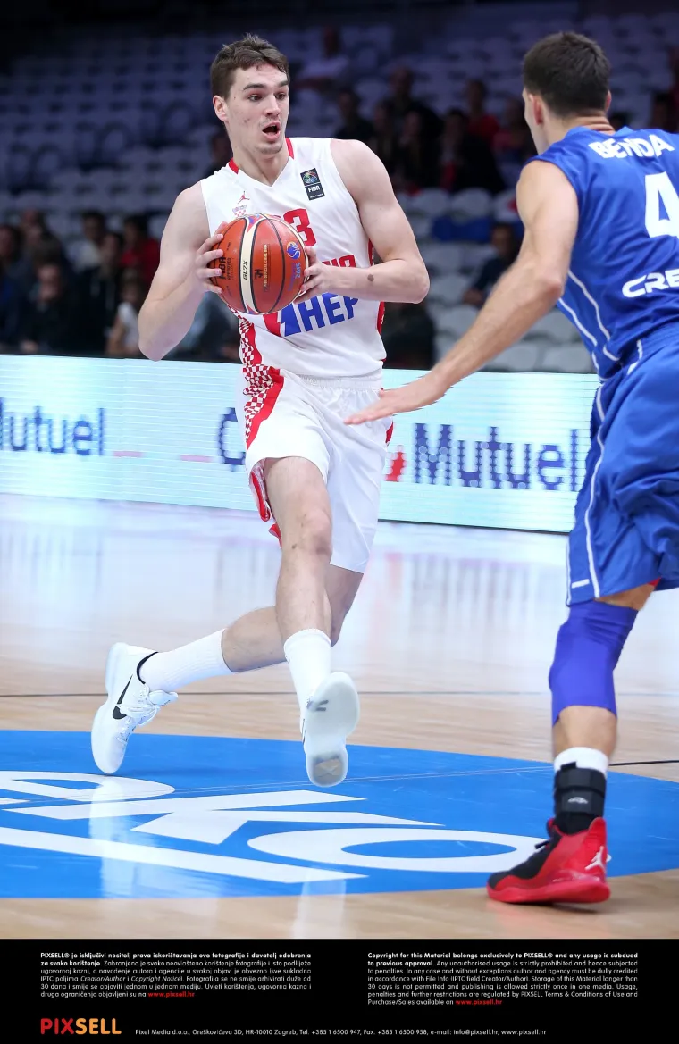 Pogledajte pokisla lica naših košarkaša nakon blamaže protiv Češke na Eurobasketu