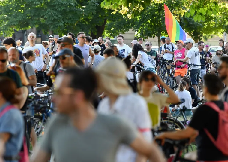U Zagrebu se održao Pride Ride: Zatražili ravnopravan položaj LGBTI osoba