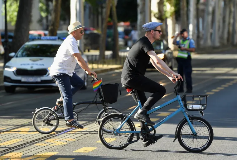 U Zagrebu se održao Pride Ride: Zatražili ravnopravan položaj LGBTI osoba