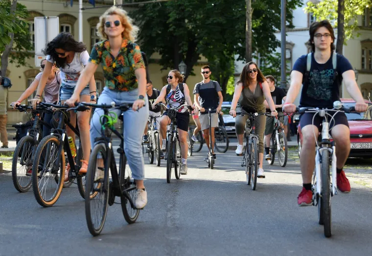 U Zagrebu se održao Pride Ride: Zatražili ravnopravan položaj LGBTI osoba