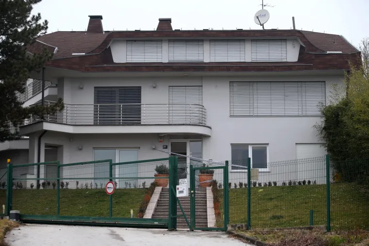 Pogledajte kuću u kojoj je bio pozivni centar iz kojeg su Kinezi, pod prijeznjama, morali nazivati ljude i izvlačiti na prijevaru novac