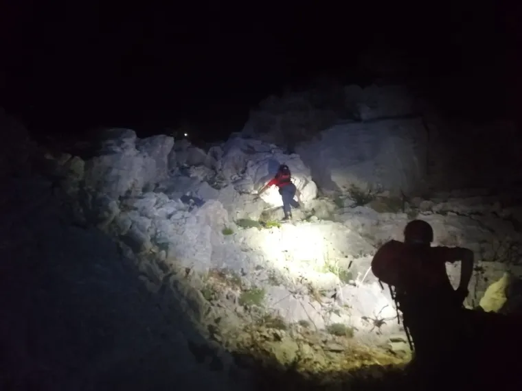 Smrtno stradao planinar na Omiškoj Dinari: Pao s tridesetak metara visoke stijene