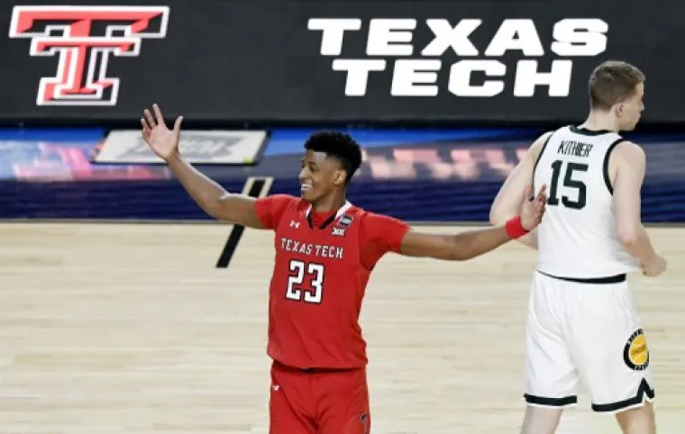 NCAA NUDI POSEBNU DRAŽ: Ovako to izgleda kad te obuzme košarkaško ludilo