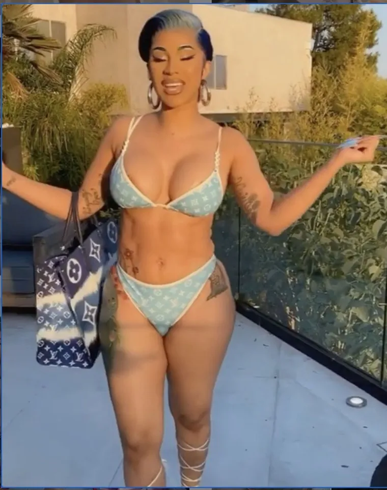 Cardi B 
