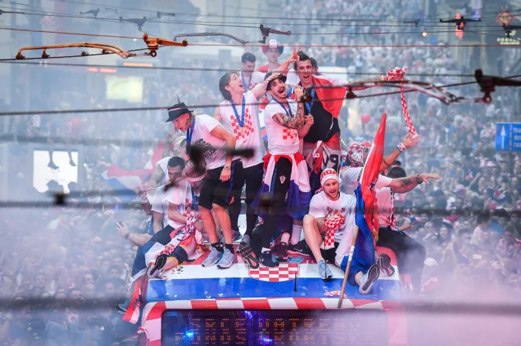 Gdje ste bili 16. srpnja 2018.? Prisjetite se dana kad je Hrvatska stala i bila kao jedno