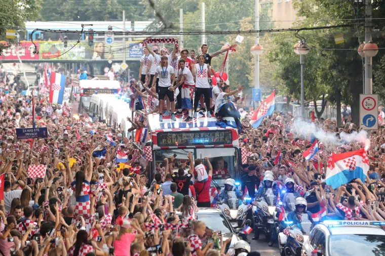 Gdje ste bili 16. srpnja 2018.? Prisjetite se dana kad je Hrvatska stala i bila kao jedno