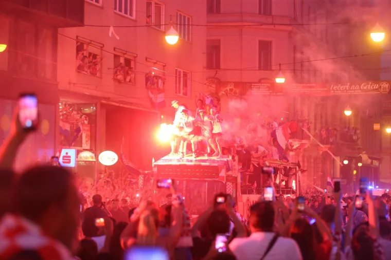 Gdje ste bili 16. srpnja 2018.? Prisjetite se dana kad je Hrvatska stala i bila kao jedno