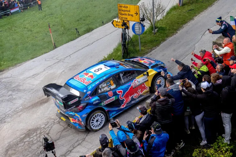 Počeo je Croatia Rally, najbolje krenuo vozač koji je lani napravio kaos na zagrebačkim ulicama