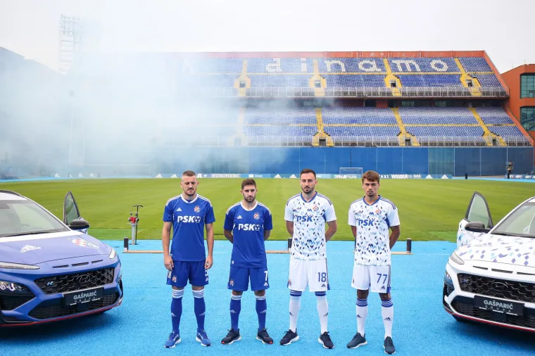Dinamo predstavio nove dresove, da li vam se sviđaju? Imaju jedan poseban detalj kod ovratnika