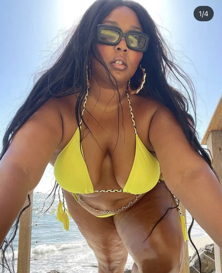 Lizzo ponosno pokazuje svoje golišavo 'plus size' tijelo, a hejterima poručuje: 'Žao mi je što vas moje savršeno lice i tijelo vrijeđaju'