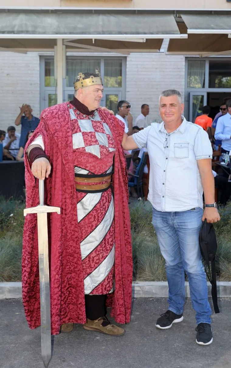 Političari okupirali Metković: Pogledajte tko je sve došao na 22.Maraton lađa