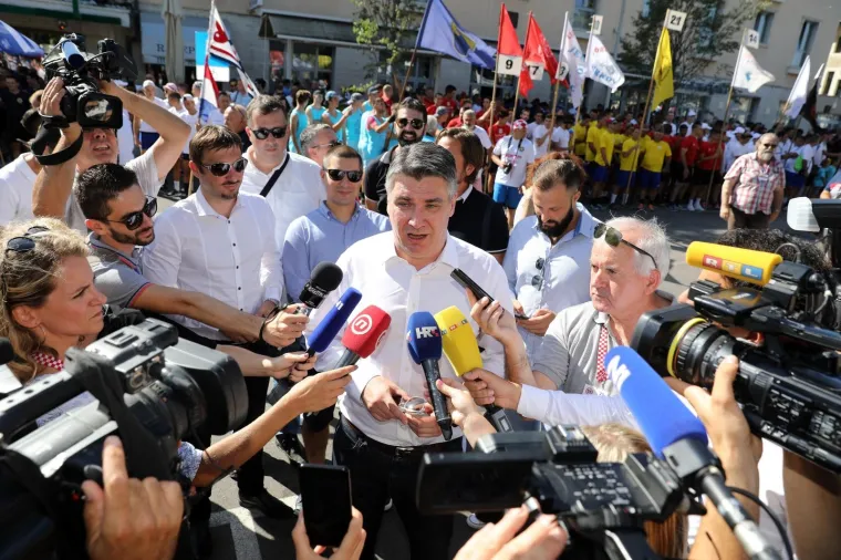 Političari okupirali Metković: Pogledajte tko je sve došao na 22.Maraton lađa