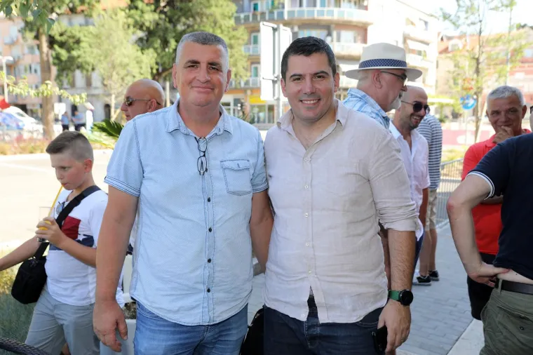 Političari okupirali Metković: Pogledajte tko je sve došao na 22.Maraton lađa