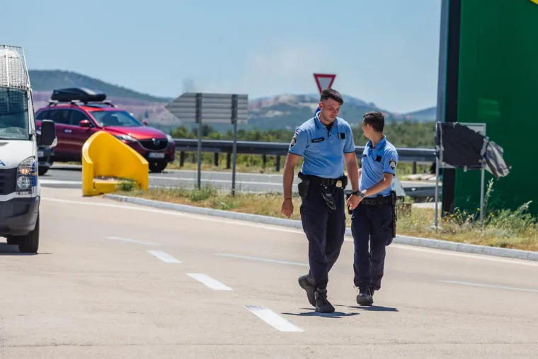 Torcidaši se zaustavili na poznatom odmorištu, interventna sve nadzire